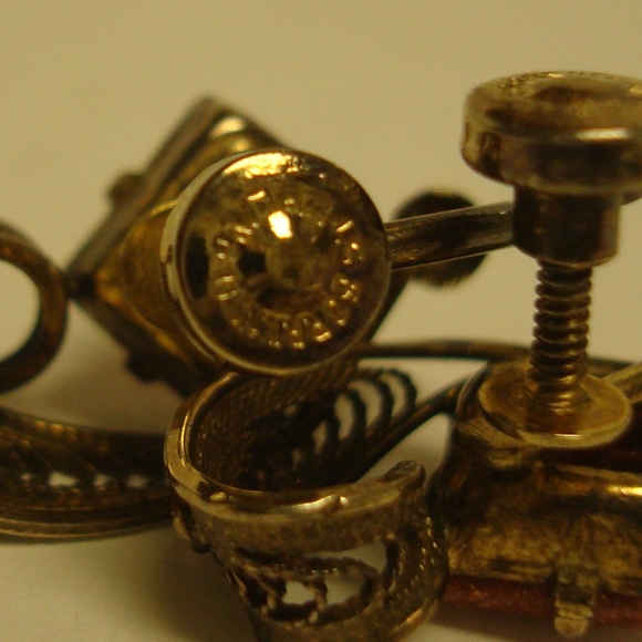 SORRENTO STERLING EARRINGS Screw Backs - Picture 3 of 5